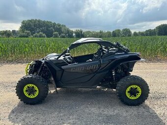 Can Am Maverick X3 XRS TURBO RR 2023 na bielych ŠPZ