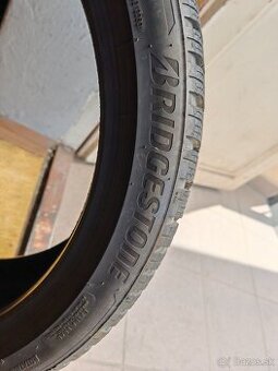 Bridgestone Blizzak LM005 235/40 R19 2024