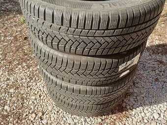 Predam 4ks pneu 215/65/r17  zimne  99H  Continental