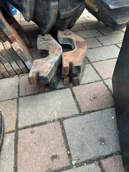 Závažie zetor pod vaňu