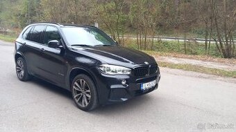 BMW X5 xDrive30d - M PACKET