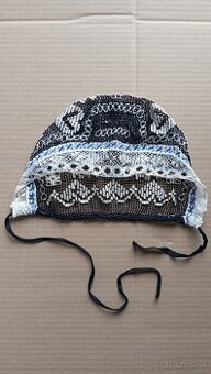 Ľudové čepce... súčasť kroja...