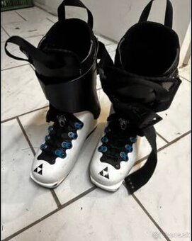 lyziarky fischer travers