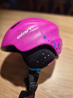 Lyziarska prilba Ruzova