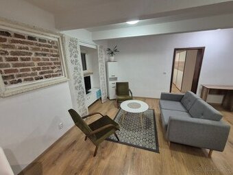 Zariadený 2-izbový byt v širšom centre Košíc – voľný IHNEĎ