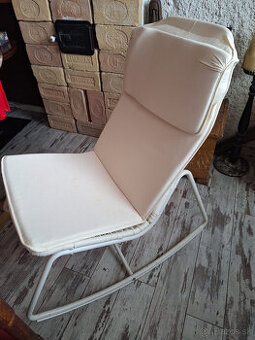 Hojdacie kreslo na predaj