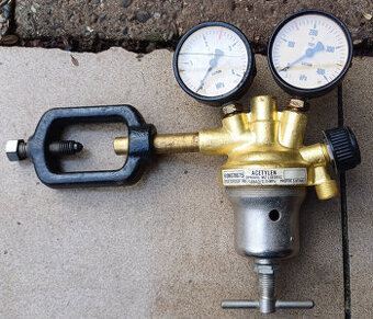 Acetylen redukčný ventil / budík