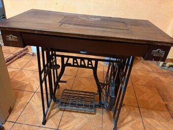 retro Lada šijaci stroj