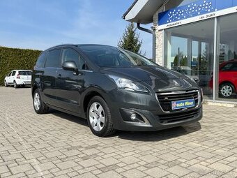 Peugeot 5008 iba 136 000 km