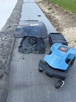 Robotická kosačka Wiper I 100 S do 1 000m2