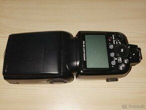 Nikon Speedlight SB-900 - 1
