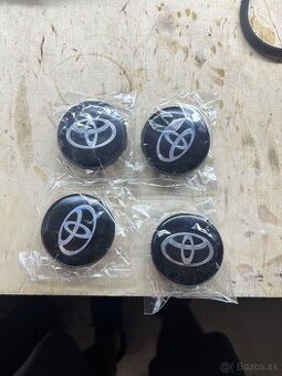 Krytky kolies Toyota