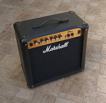Marshall MG15 CD 30€ funguje len niekedy slabne signál
