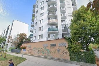 PRENÁJOM – 2iz byt v blízkosti Vrakunského lesíka s parkingo