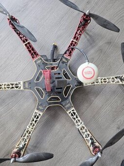 DJI F550 Hexacopter + DJI Naza-M Lite + Hitec RC systém