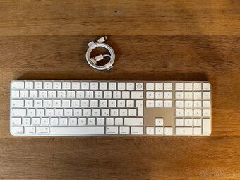 Apple Magic Keyboard s Touch ID a Numerickou klávesnicou
