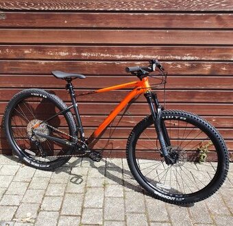 2021 Cannondale Trail SE 3 Mountain Bike in Orange