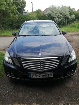 Mercedes e
