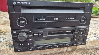 Volkswagen autorádio + cd menič.