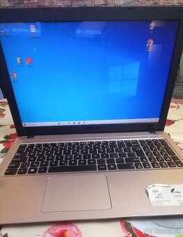 Predam notebok Asus