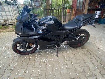 Yamaha R3