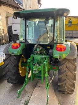 Predám traktor JOHN DEERE 5820