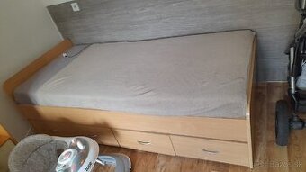 Posteľ 90x200 + matrac