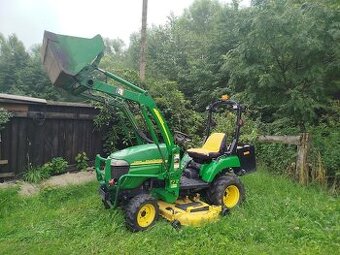 Malotraktor John Deere 2305