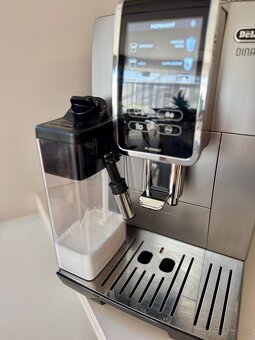 Kávovar De'Longhi Dinamica Plus ECAM