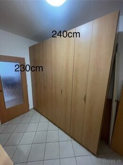 Skrine, šatník, stôl a stoličky