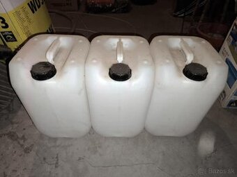 Plastové 20 l  bandasky