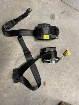 bezpecnostne pasy pyropasy skoda audi volkswagen