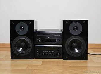 Yamaha E-810 BB cierna