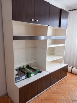 Stara soc. obyvacia stena