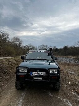 Nissan terrano 2 2.7td - 1