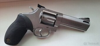 Revolver Taurus Tracker 627, 4", .357 Mag