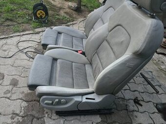 Audi sedačky