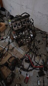 Motor kawasaki ninja ZX900R