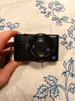Kompaktný fotoaparát Sony DSC-RX100