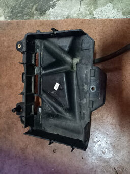 škoda fabia 2 držiak baterie