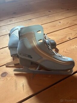 Dámske korčule Active pro