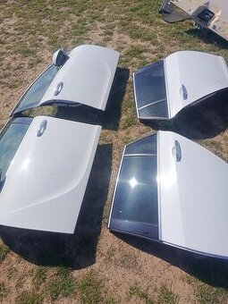 Insignia A karosárske diely