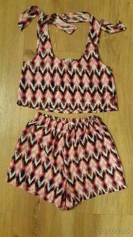 letný komplet kraťasy do gumy a TOP na viazanie veľkosť 146
