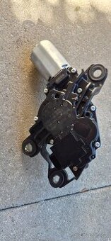 zadný motorček stierača volkswagen golf 6