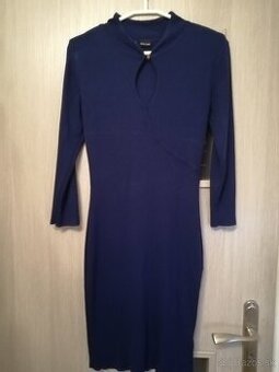Dámske úpletové tmavomodré šaty