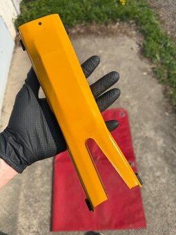 Babetta 206/207/228 plechový kryt pod nádrž