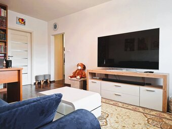 3-izbový zrekonštruovaný byt 72 m2 ul Východná Trenčín-Juh
