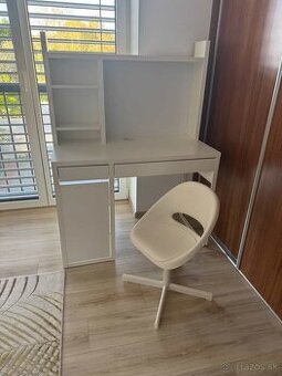 Predám detský písací stôl so stoličkou