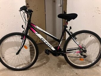 Dievčenský bicykel.
