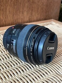 Canon EF 85mm f/1.8 USM